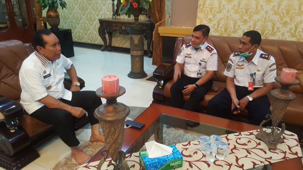 Bupati Rokan Hulu H. Sukiman, Minta Kepala Bandara Tuanku Tambusai Pasir Pengaraian Ikut Serta Majukan Rohul