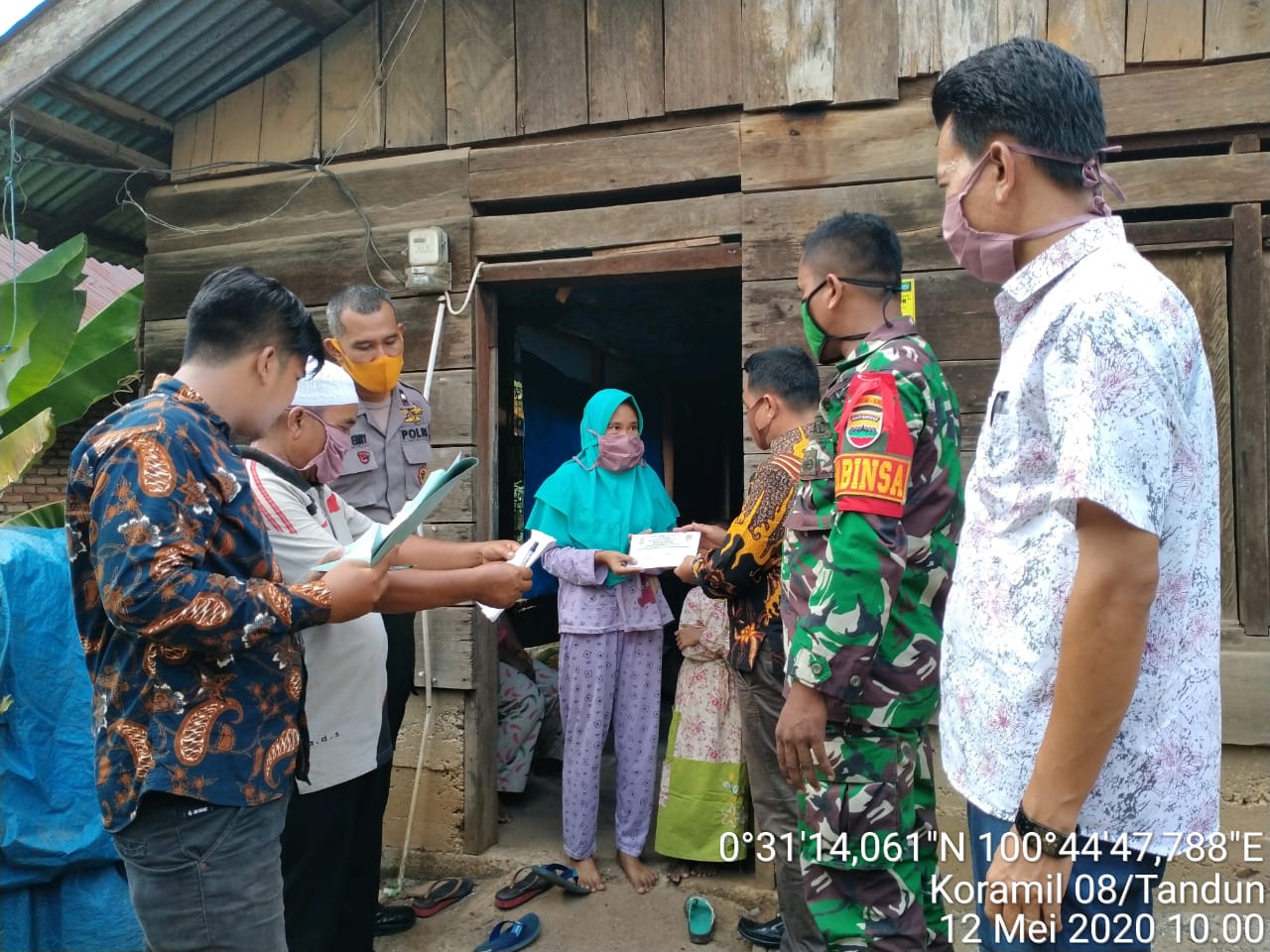 Desa Aliantan Salurkan BLT Dana Desa kepada 167 Warga Terdampak Covid-19