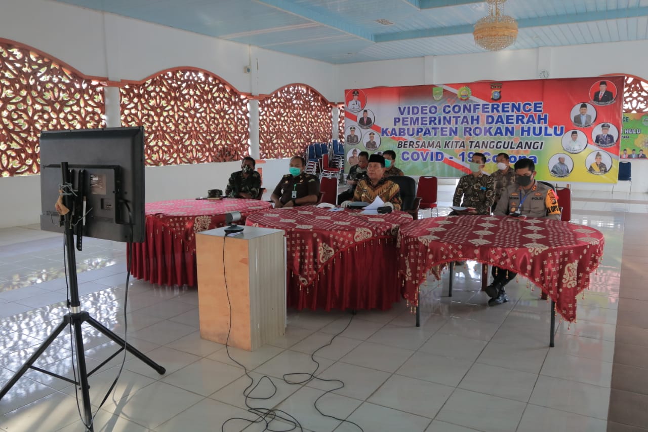 Vidcon Bersama Gubernur Riau, Atas Arahan Gubernur Bupati Sampaikan Perusahaan Yang Membantu Pemerintah Diberi Potongan Pajak 30