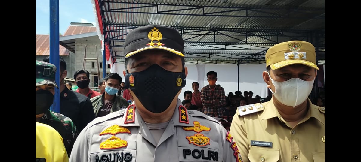 Kunker Kapolda Riau Ke Rokan Hulu Meninjau Vaksinasi, Kapolda Ajak Masyarakat Liburan Nataru Dirumah