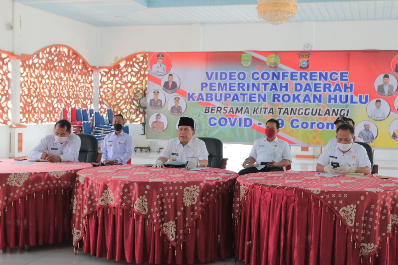 Vidcon dengan Camat dan Kades, Bupati Apresiasi Seluruh Elemen di Rambah Samo Ikut Antisipasi Pencegahan Covid-19